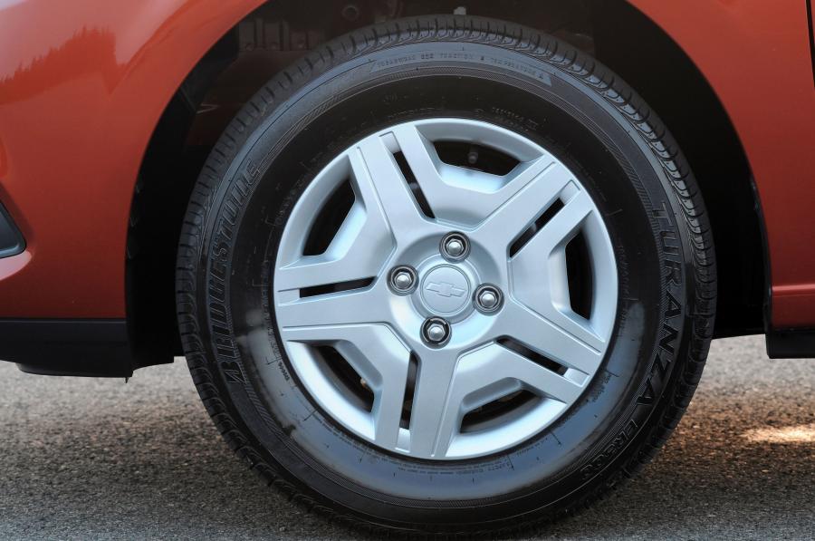  Chevrolet Onix 2012 года  (фото 58 из 113)
